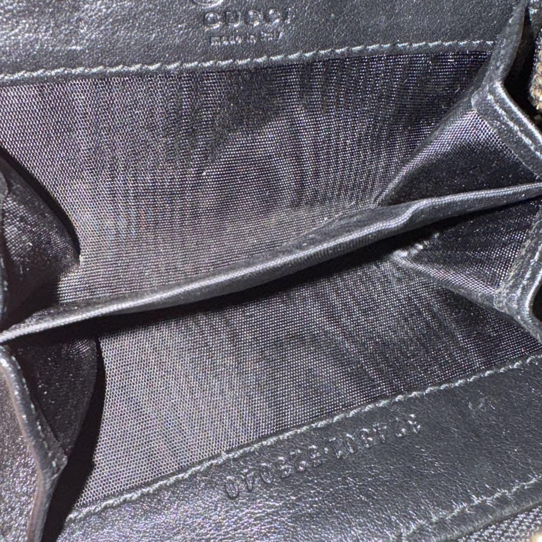 グッチ　ケース　ラウンドファスナー　シマ　小銭入れ　GG柄　レザー　黒