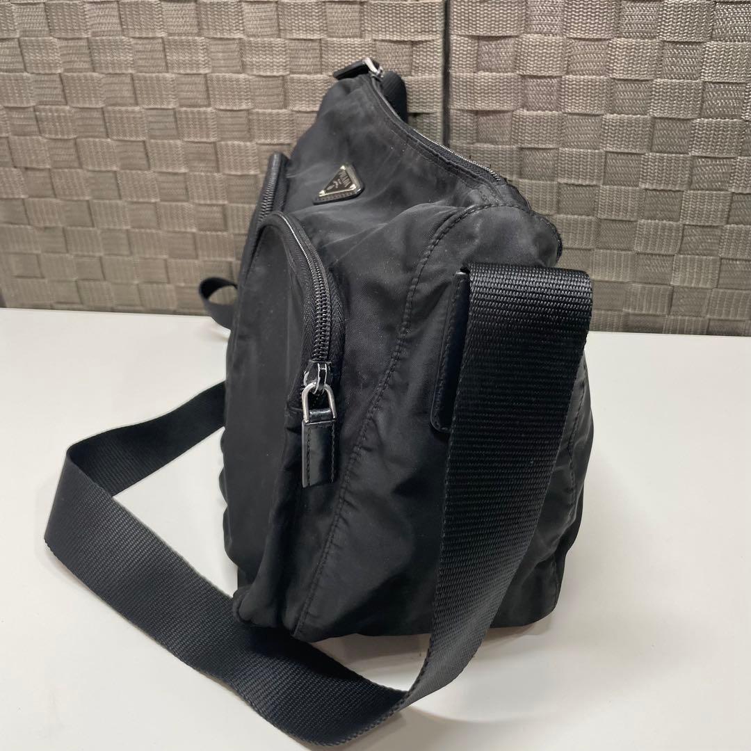 M*I様 PRADA ブラック メッセンジャーバッグ