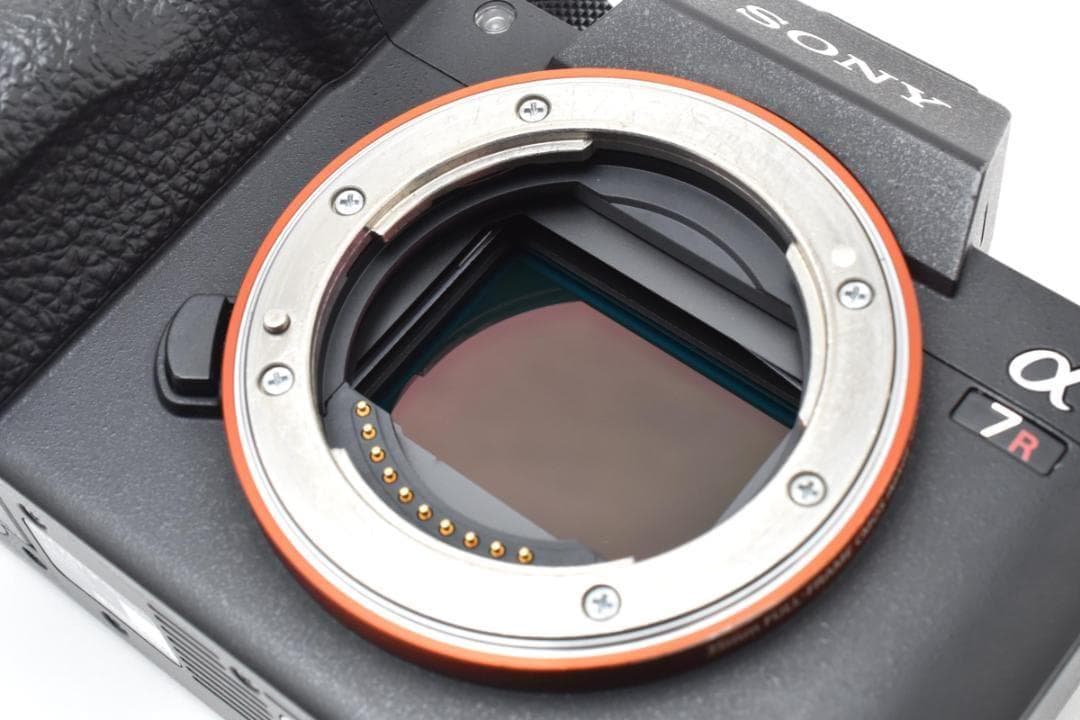 美品 SONY ソニー α7RIII ボディ ILCE-7RM3 　M786