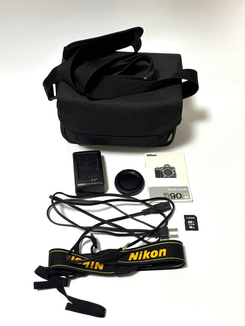 Nikon D90 一眼レフ 18-105mm VR 動作良好 付属品多数