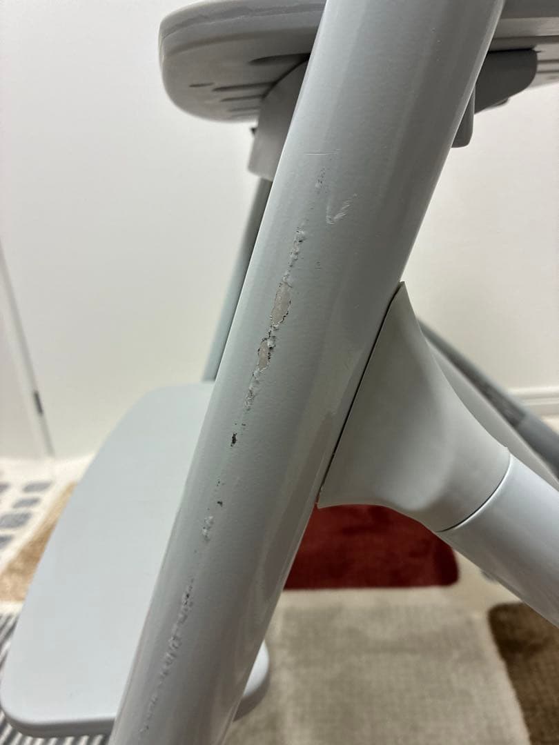 ９枚目に傷ありのため値下げ【美品】NOVUS ベビーハイチェア