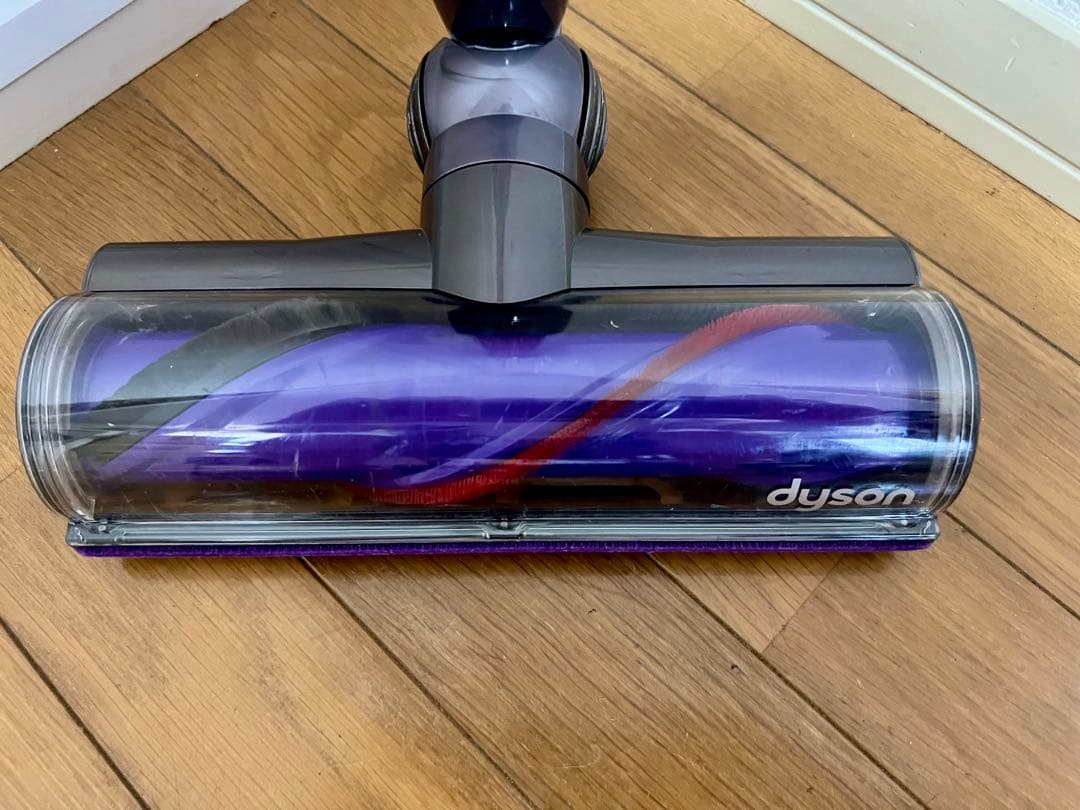 【美品】Dyson ダイソン　V10 fluffy SV12 分解洗浄済