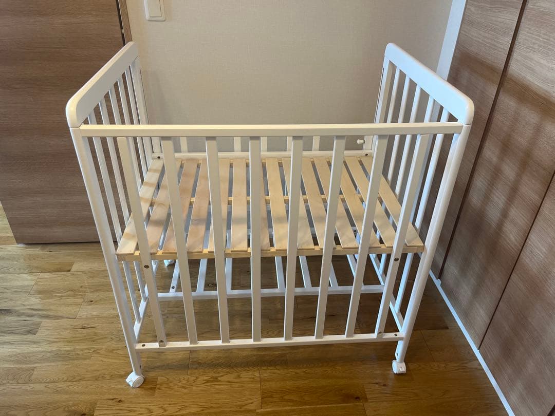 【美品】YATOMI ヤトミ ベビーベッド ミニサイズ ホワイト