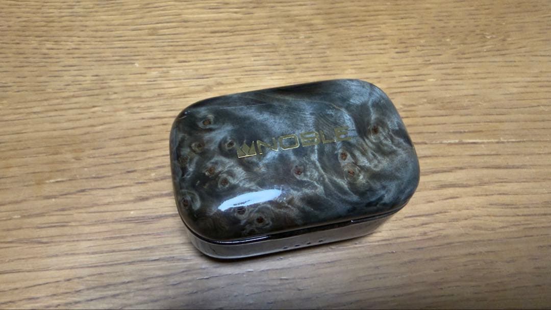 イヤホン Noble Audio FoKus Prestige black