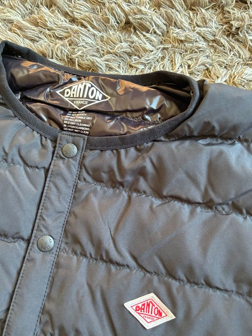 DANTON ナイロンタフタ ノーカラーインナーダウンジャケット