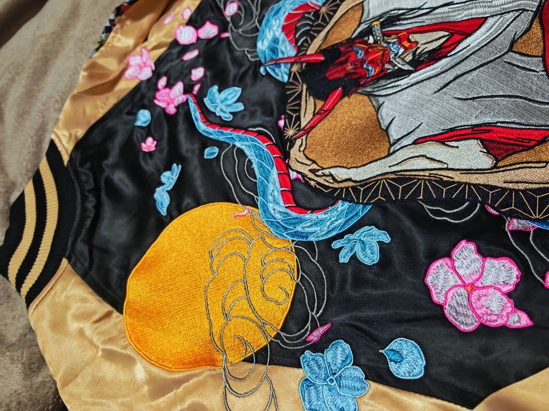ROGUES スカジャン 未使用近い 日本 刺繍鬼 サテン unisex