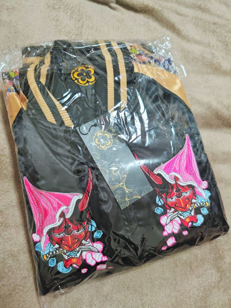 ROGUES スカジャン 未使用近い 日本 刺繍鬼 サテン unisex