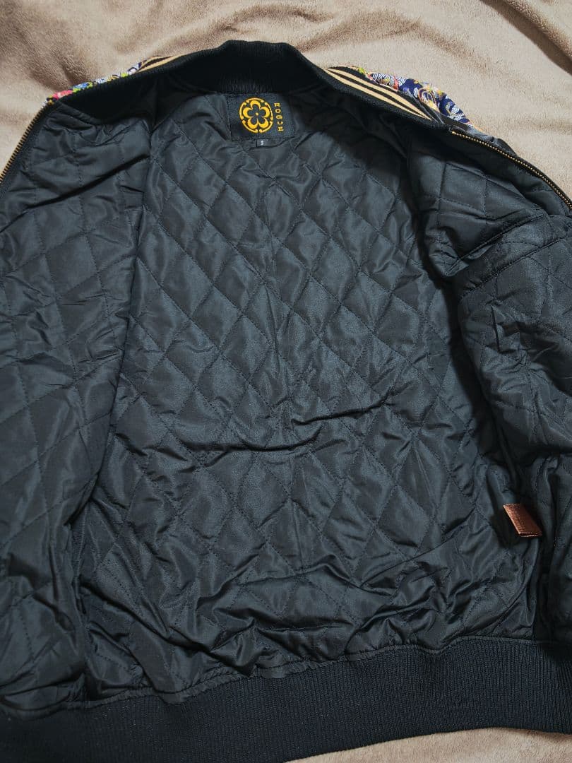 ROGUES スカジャン 未使用近い 日本 刺繍鬼 サテン unisex