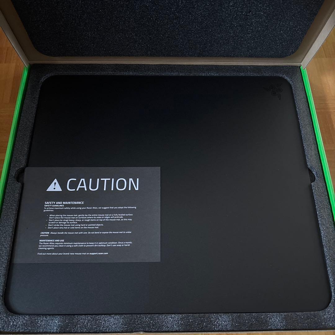 Razer Atlas 強化ガラスマウスパッド