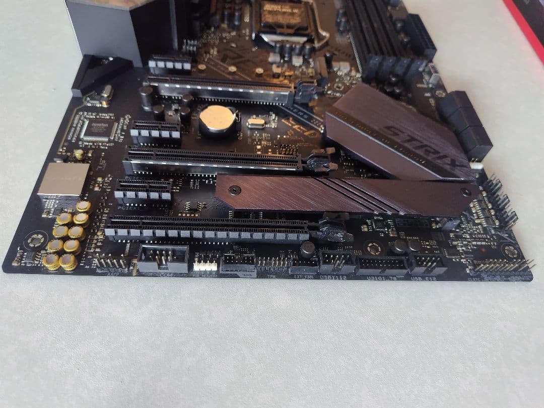 ASUS ROG STRIX Z390-F GAMING 本体、CPU他セット