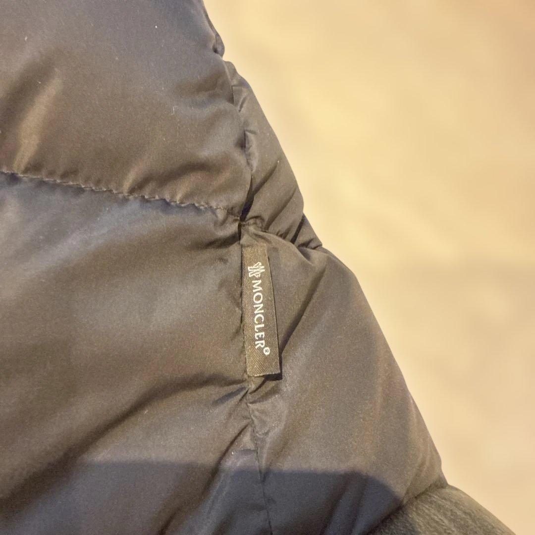 美品　モンクレール　VIBURNUMモスグリーン　ダウンコート