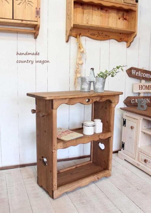 ハンドメイド　ハートのカントリーキッチンワゴン