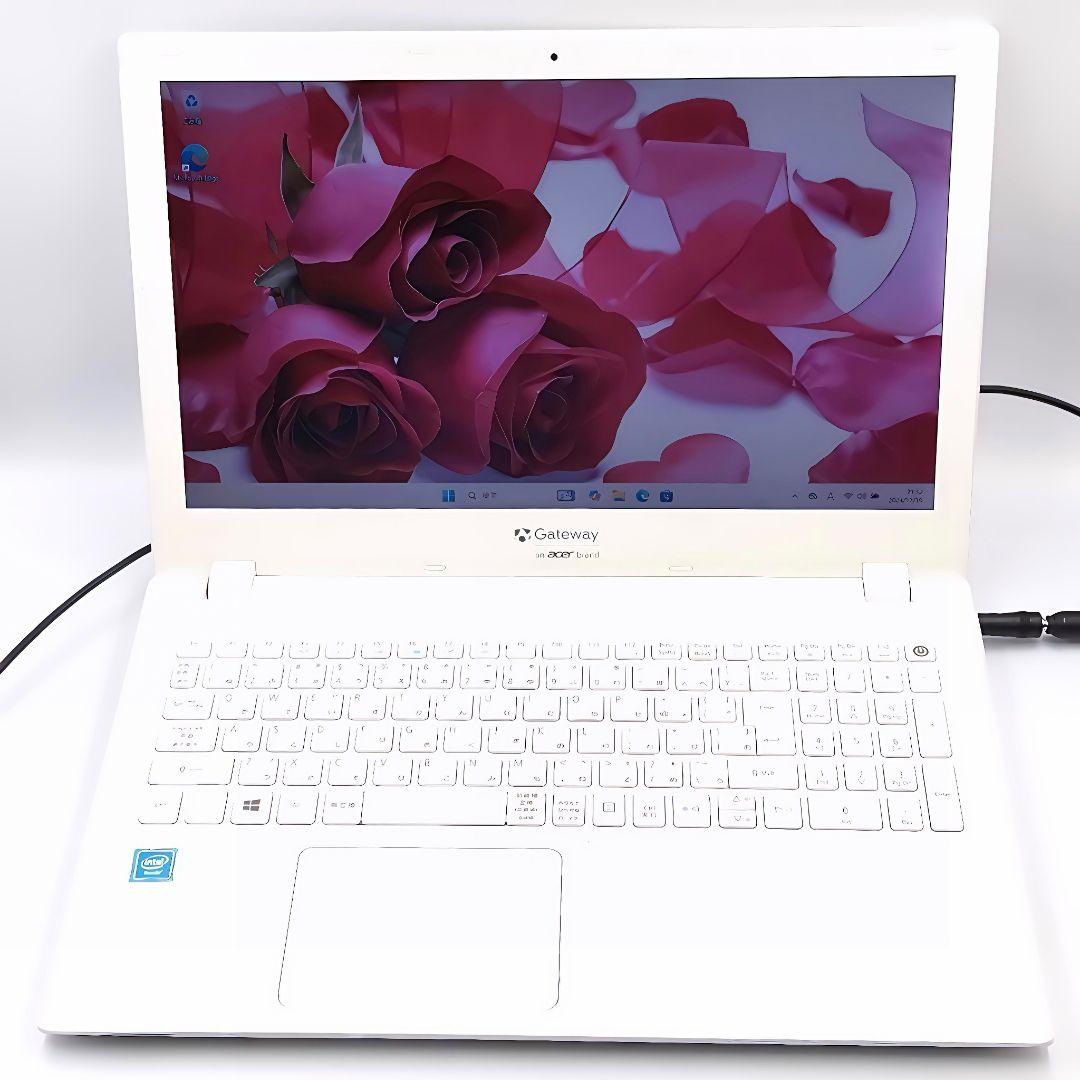 ホワイトカラー✨ Windows11 ノートパソコン Webカメラ すぐ使える！