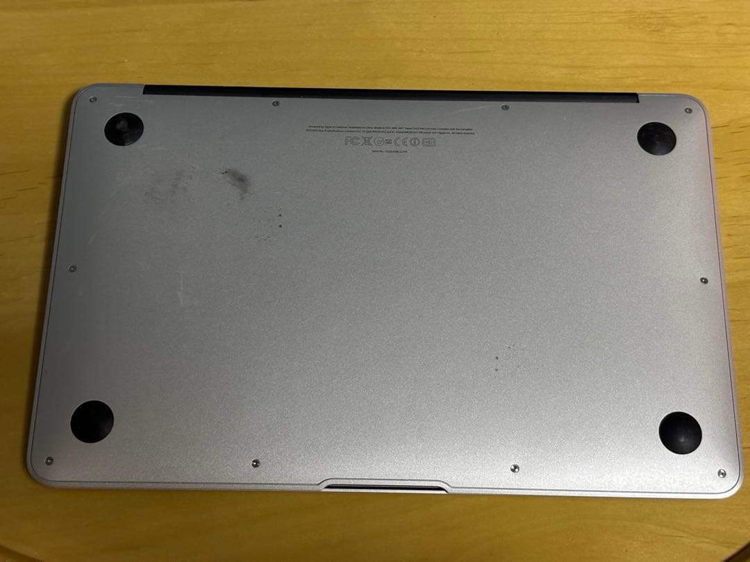 ジャンク MacBook Air 11inch アルミニウム 箱あり