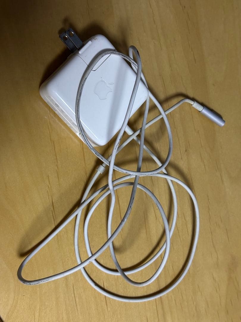 ジャンク MacBook Air 11inch アルミニウム 箱あり