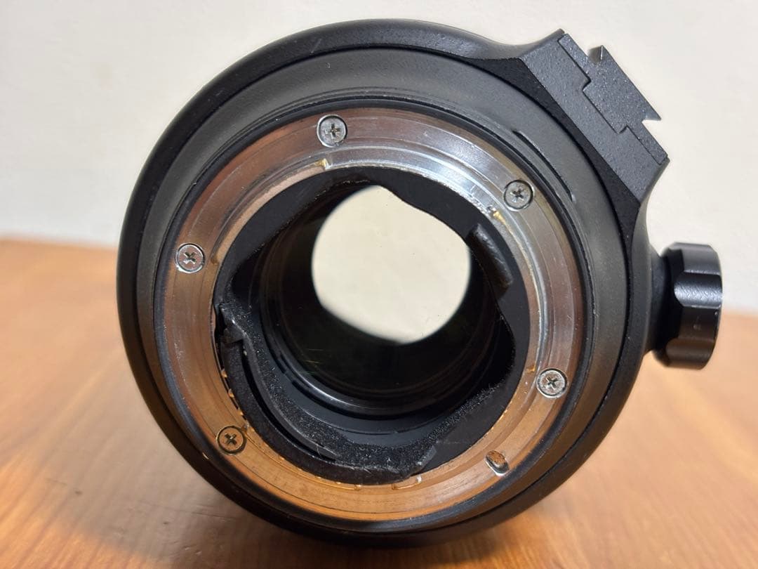 Nikon AF-S NIKKOR 70-200mm f/2.8 VR レンズ