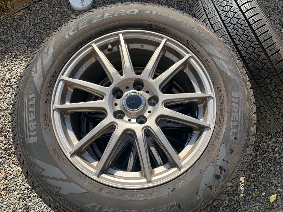 Pirelli 225/65 R17 タイヤ・ホイールセット