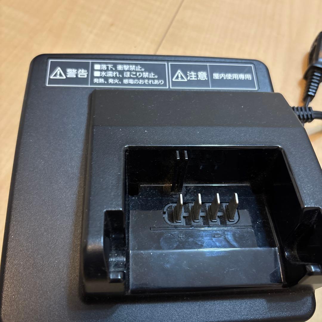 Panasonic 電動自転車バッテリー充電器 NKJ074Z2