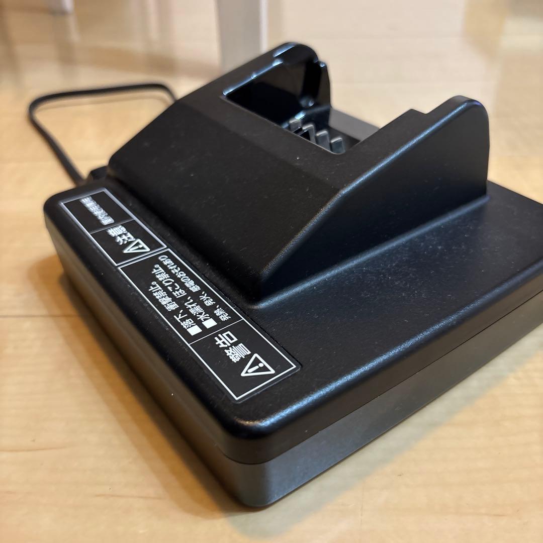 Panasonic 電動自転車バッテリー充電器 NKJ074Z2