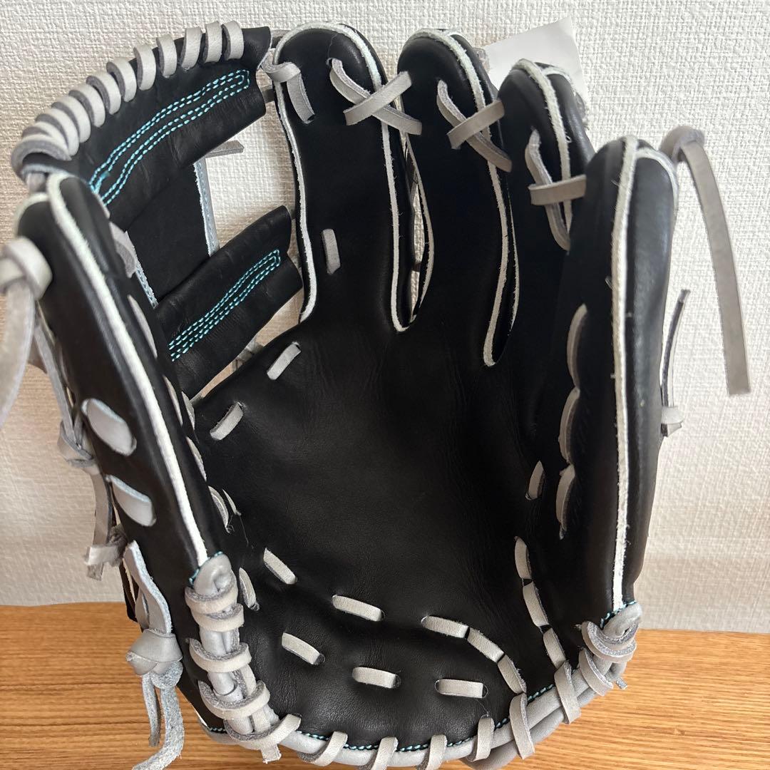 キ*ー様 アトムズ　ATOMS　軟式用グラブ　内野手　グローブ　定価38,500