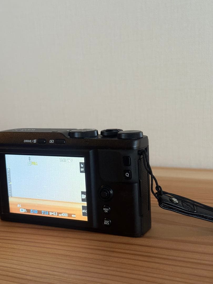 FUJIFILM XF10 ブラック