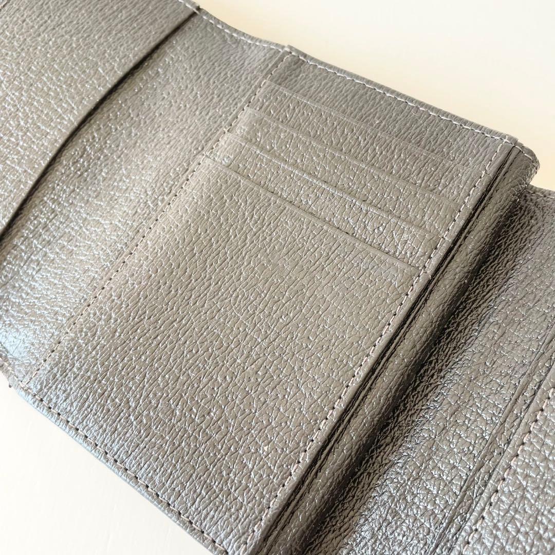 まだまだ使える❤︎ ヴィヴィアン ウエストウッド EXECUTIVE 二つ折り財布
