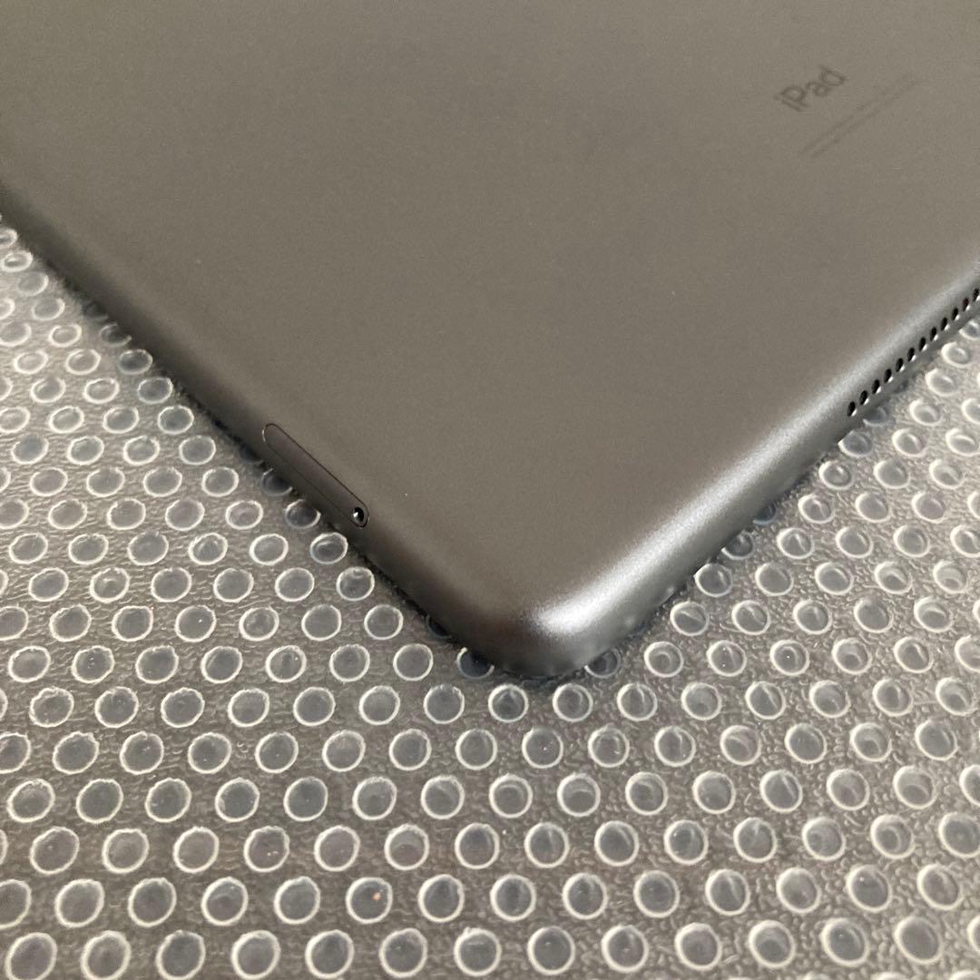 3582【早い者勝ち】電池最良好☆iPad8 第8世代 32GB SIMフリー☆