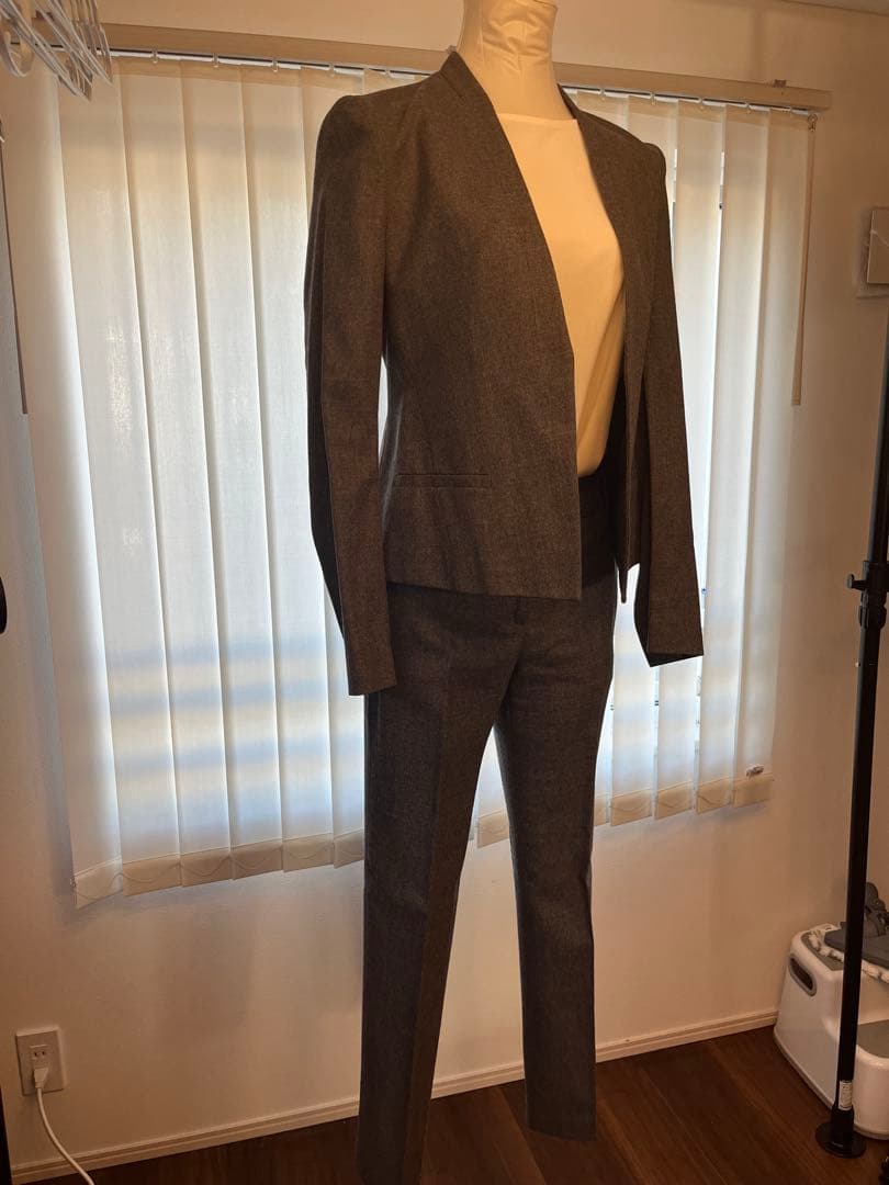 【美品】秋冬Theory セオリー ウール ノーカラーパンツスーツセット　グレー
