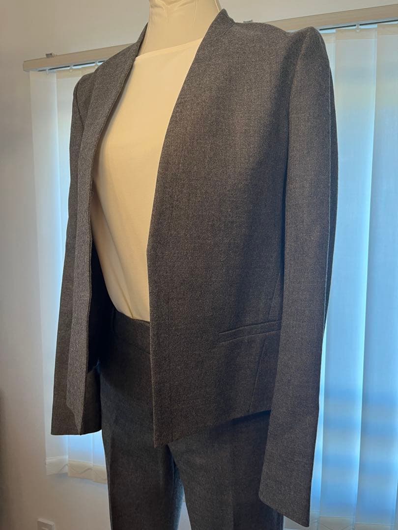【美品】秋冬Theory セオリー ウール ノーカラーパンツスーツセット　グレー