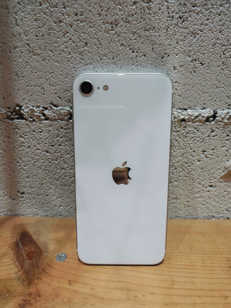 iPhone se 2 第2世代 本体 ホワイト 64GB