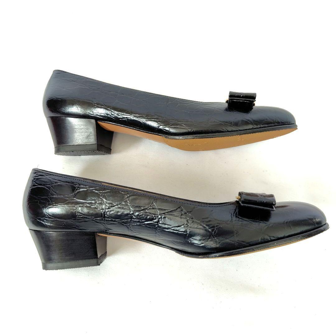 ✨️腕利き職人のリペア済✨️極美品❤箱付【フェラガモ】 ヴァラ クロコ パンプス