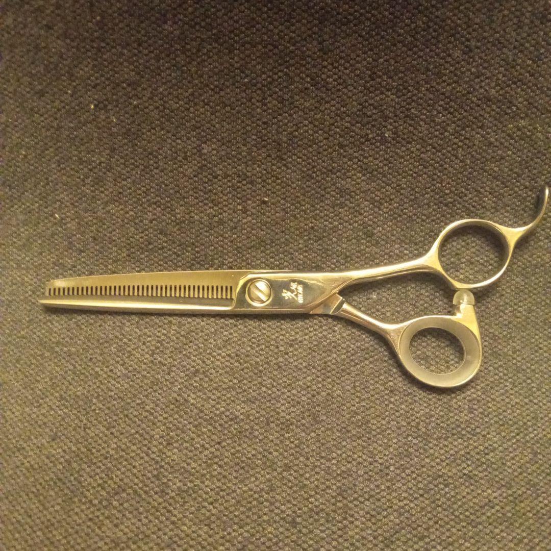 TRENDY III 734 セニングシザー スキ率　10%