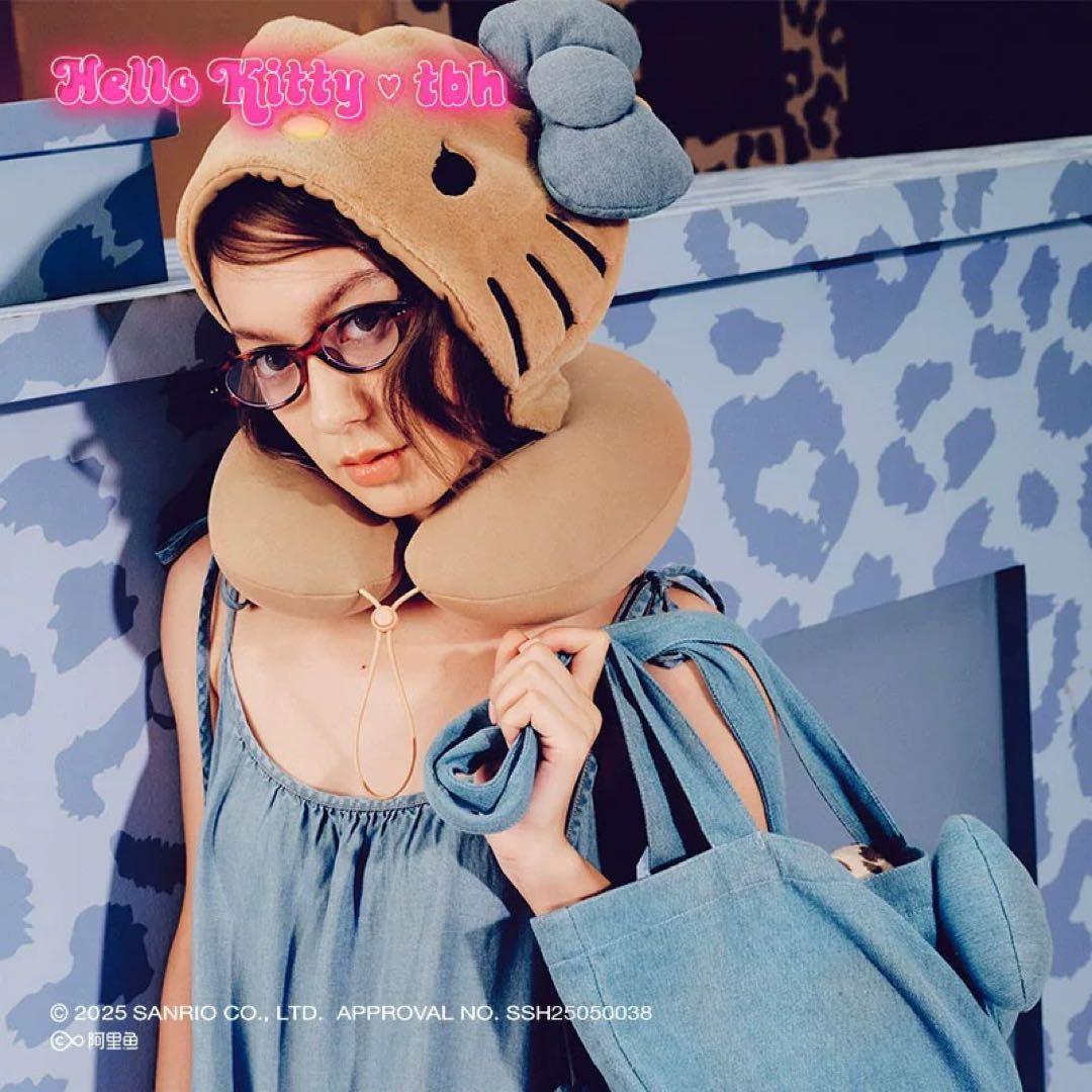 【海外限定】Hello Kitty x TBH トラベルブランケット等3点セット