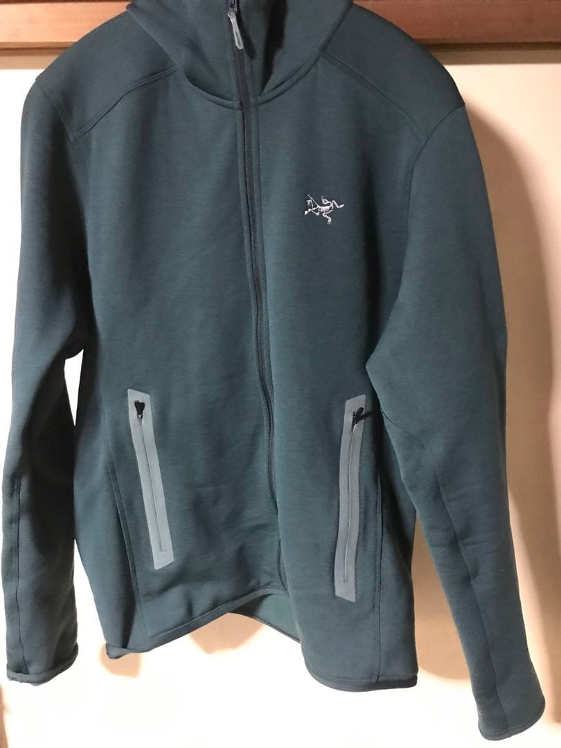 カイヤナイトフーディ　Pytheas 2023秋冬　アークテリクス