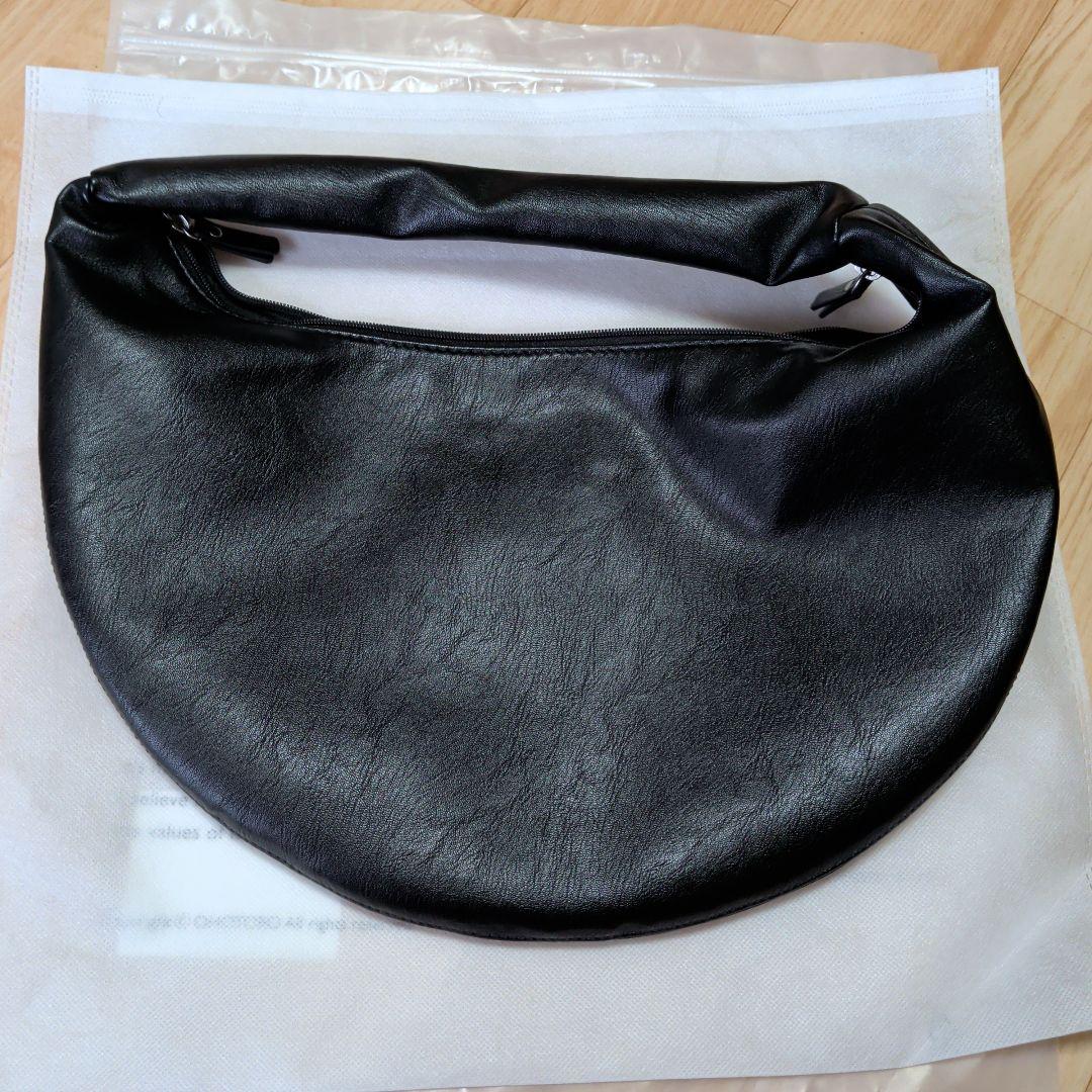 バッグ OHOTORO Waning Moon leather Bag