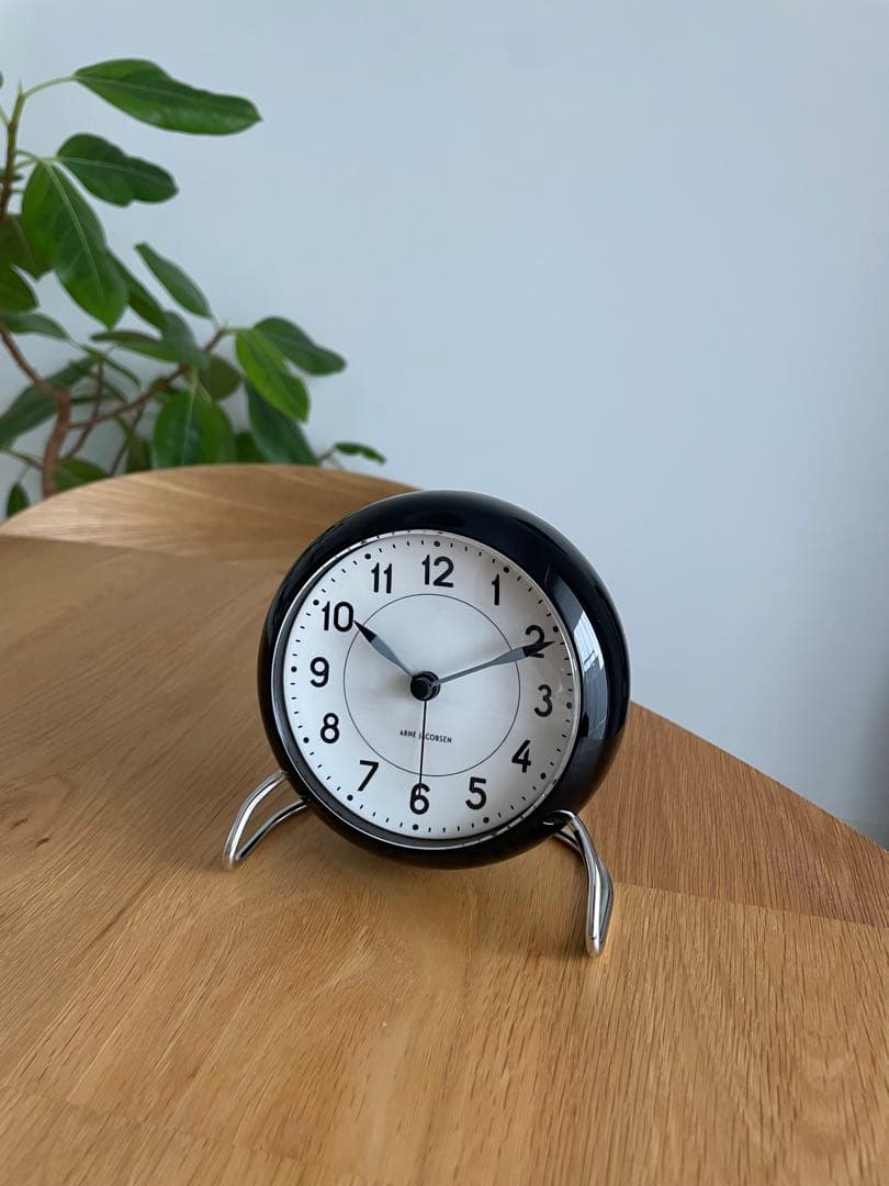 ARNE JACOBSEN 置き時計 Station Table clock