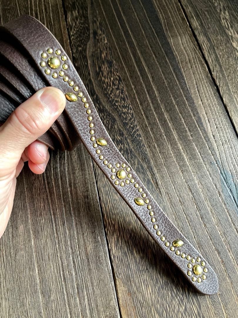 専用品　スタッズナローロングベルト真鍮フラワー　オイルシボ　ブラウン