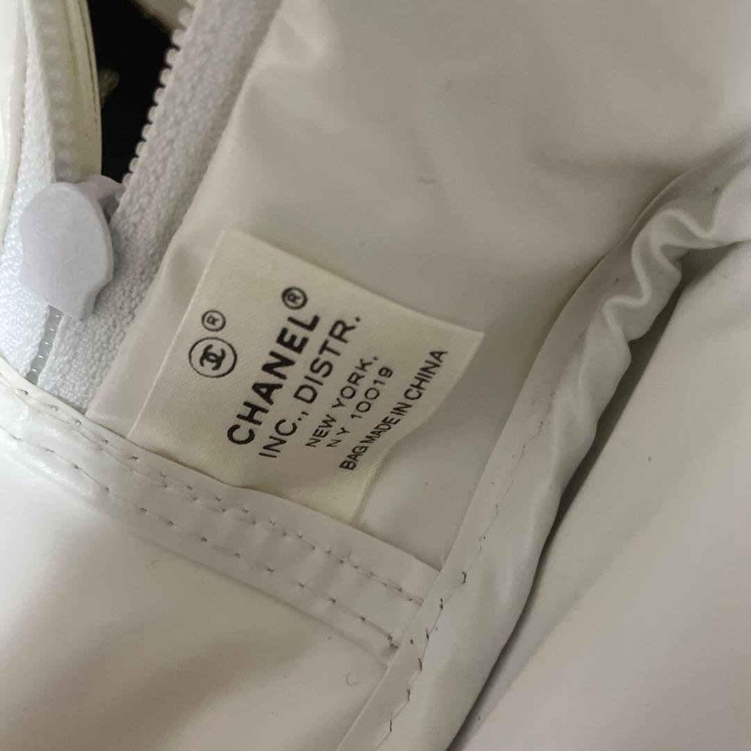 シャネル　トラベルセット　箱古い