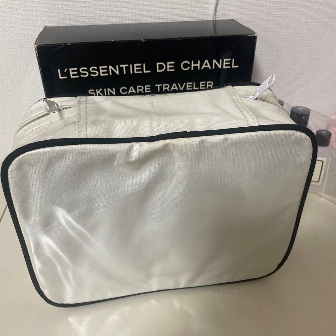 シャネル　トラベルセット　箱古い