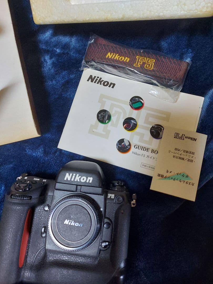 Nikon F5 一眼レフフィルムカメラ　元箱付 美品