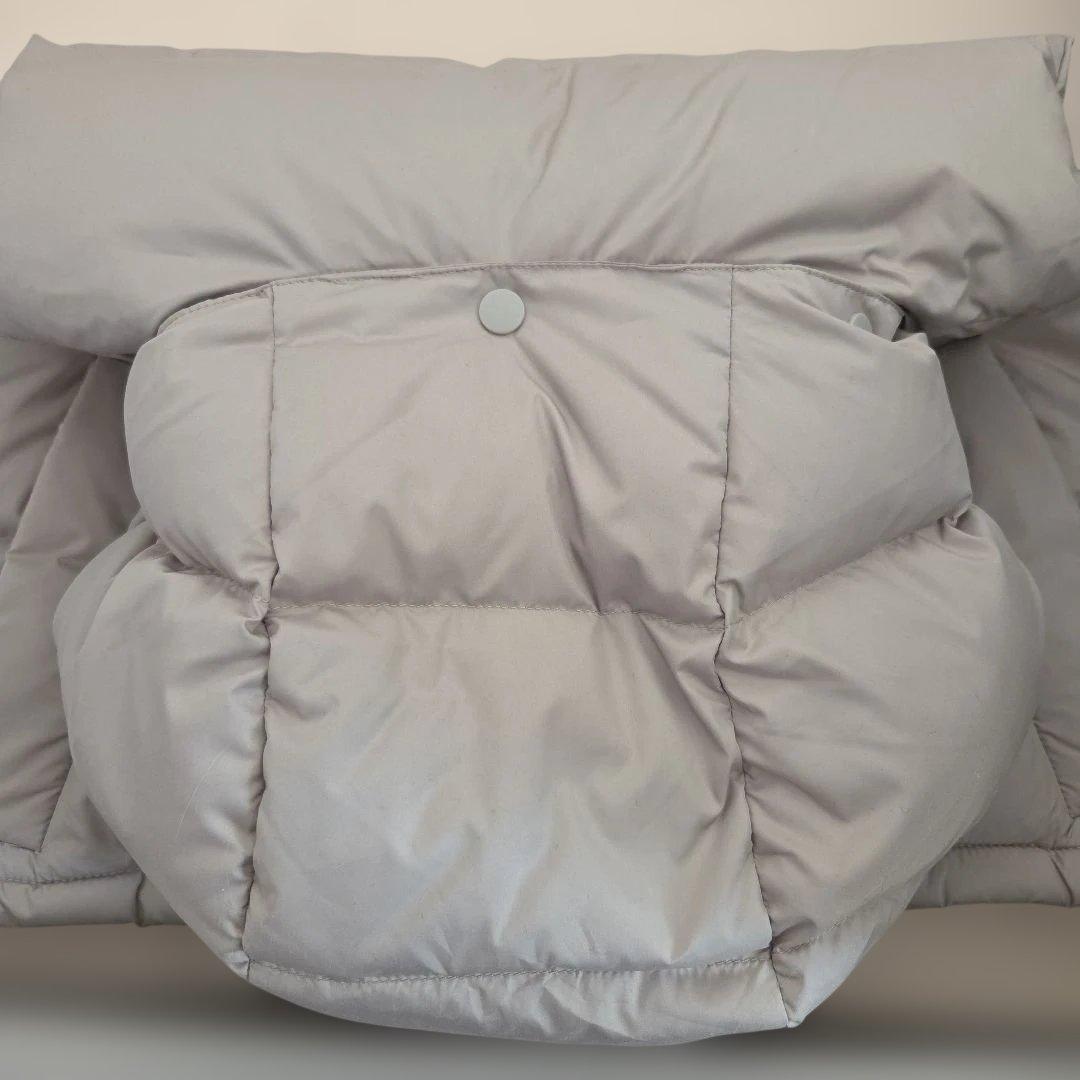 新品未使用　ルルレモン 　ワンダーパフ700クロップダウンベスト　　グレージュ4