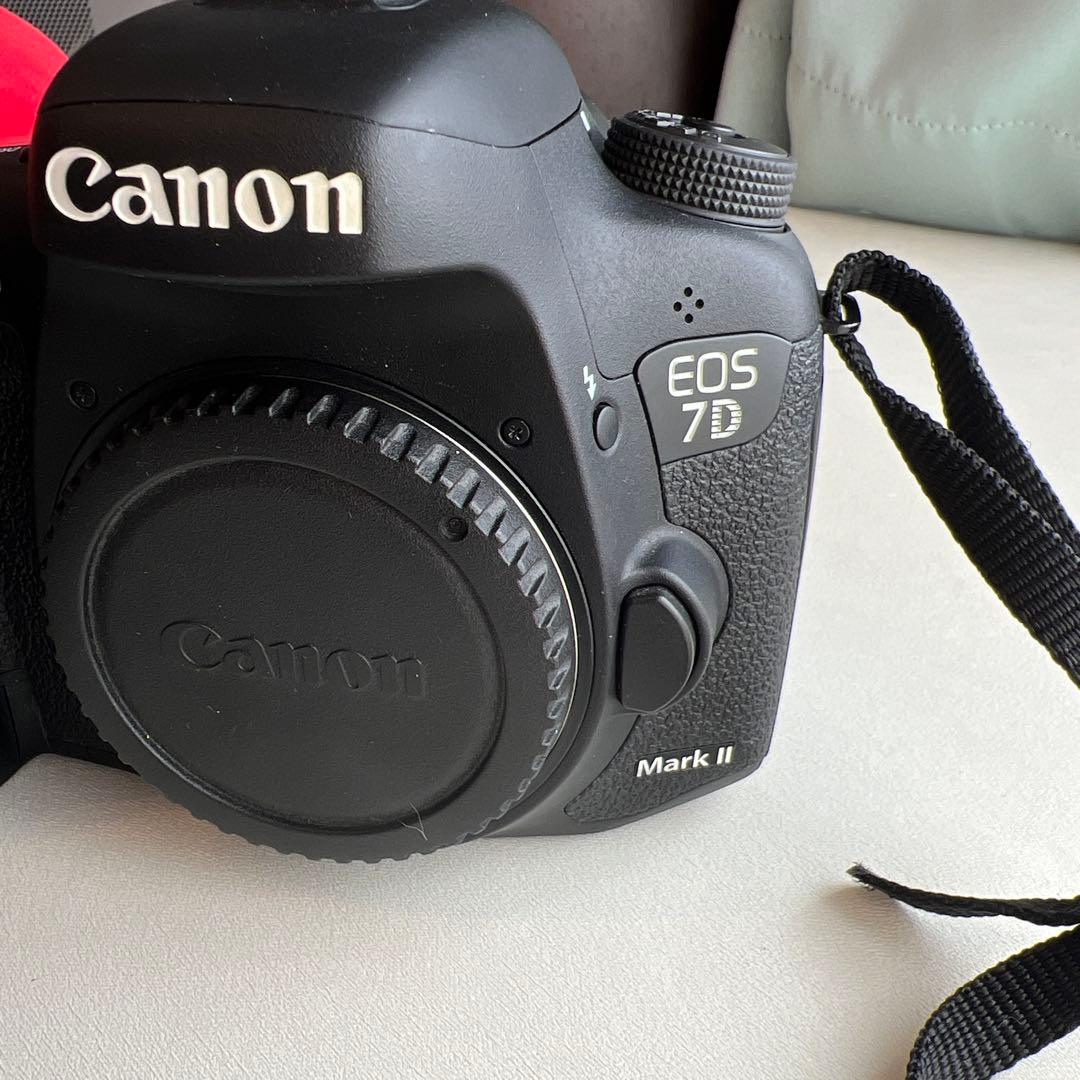 Canon EOS 7D Mark2 デジタル一眼レフカメラ [バッテリー欠品