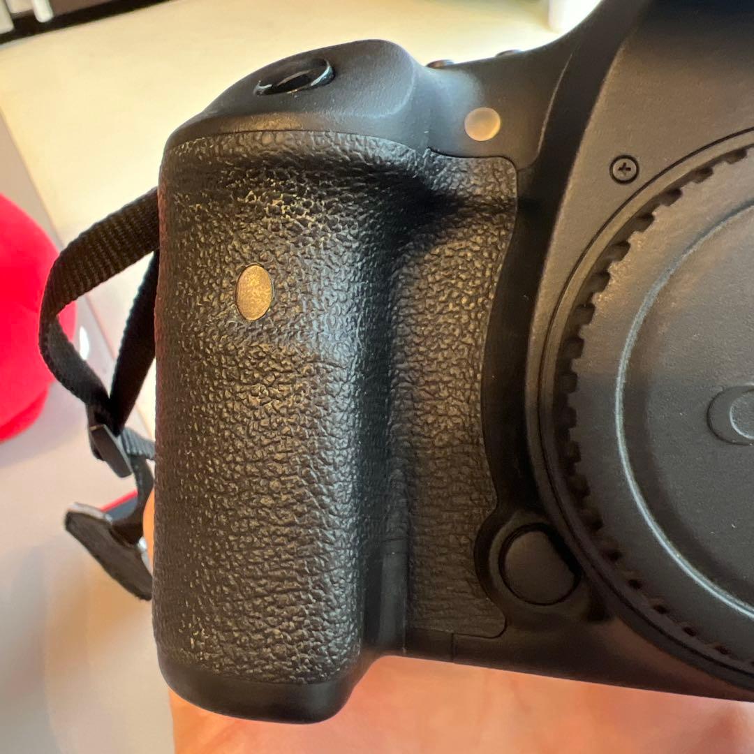 Canon EOS 7D Mark2 デジタル一眼レフカメラ [バッテリー欠品