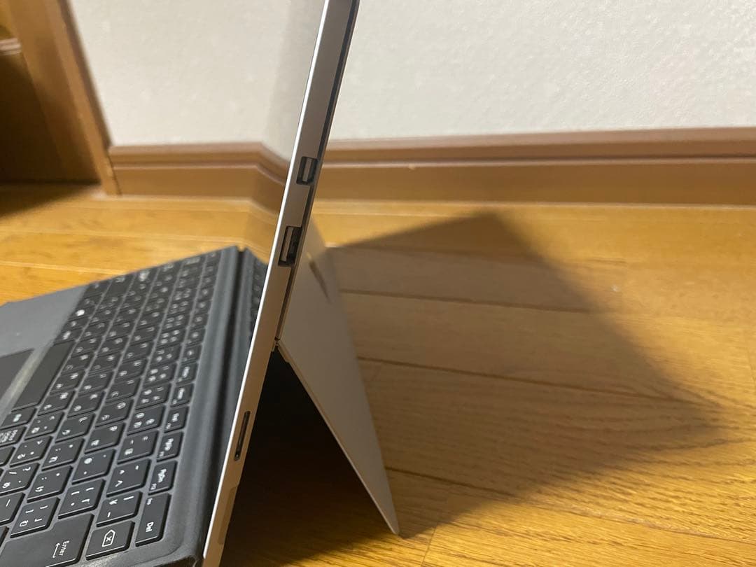 Microsoft Surface Pro 1796 第5世代 128/8GB