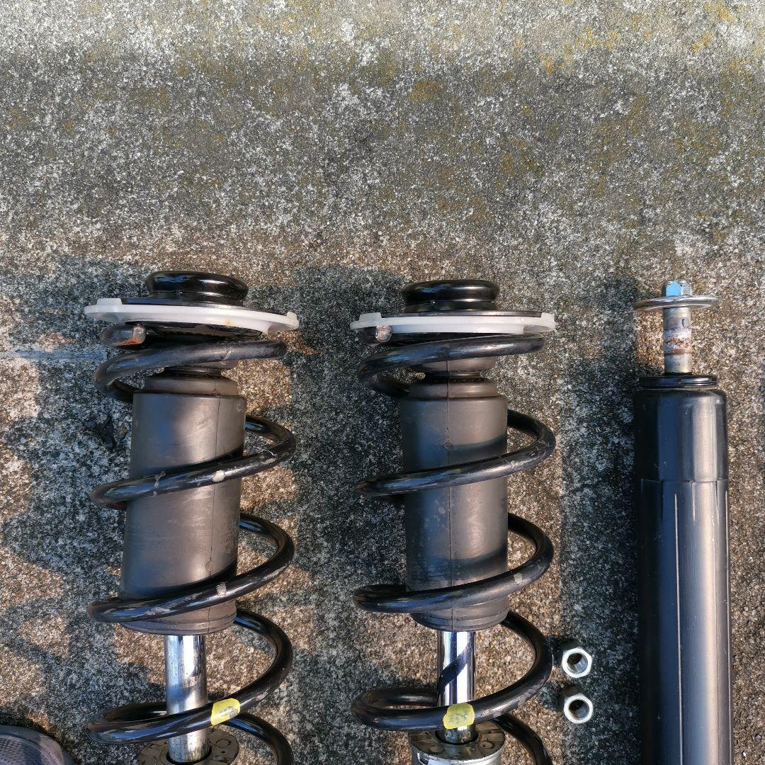 N-BOX HONDA JF3 ショックアブソーバー 前後セット　前期　カスタム