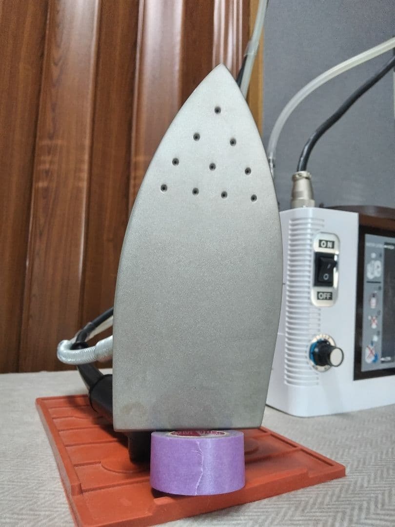 ナオモトスーパーポンプとHYS-410Pアイロンとバキューム付きアイロン台