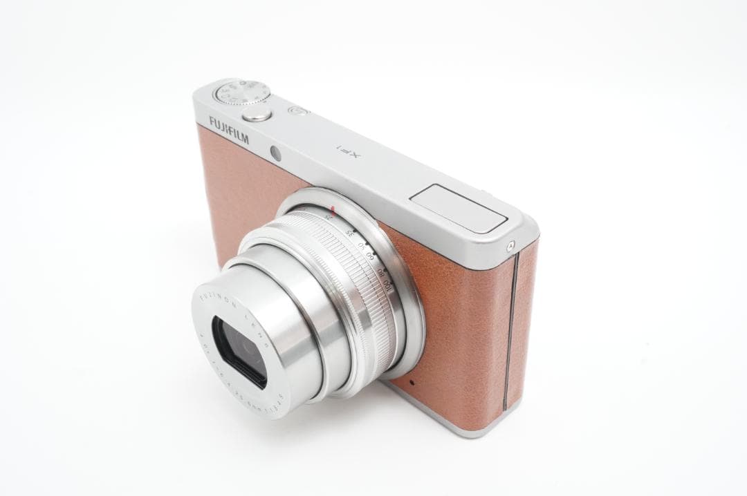 【美品】FUJIFILM XF1 ブラウン デジカメ 充電器 SDカードセット