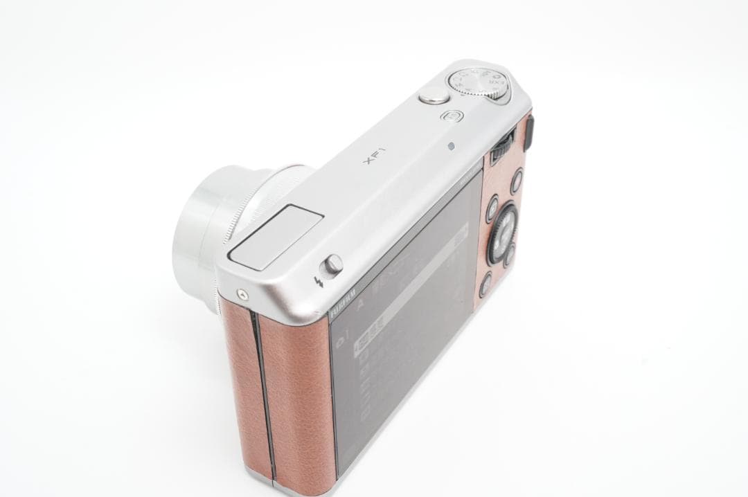 【美品】FUJIFILM XF1 ブラウン デジカメ 充電器 SDカードセット