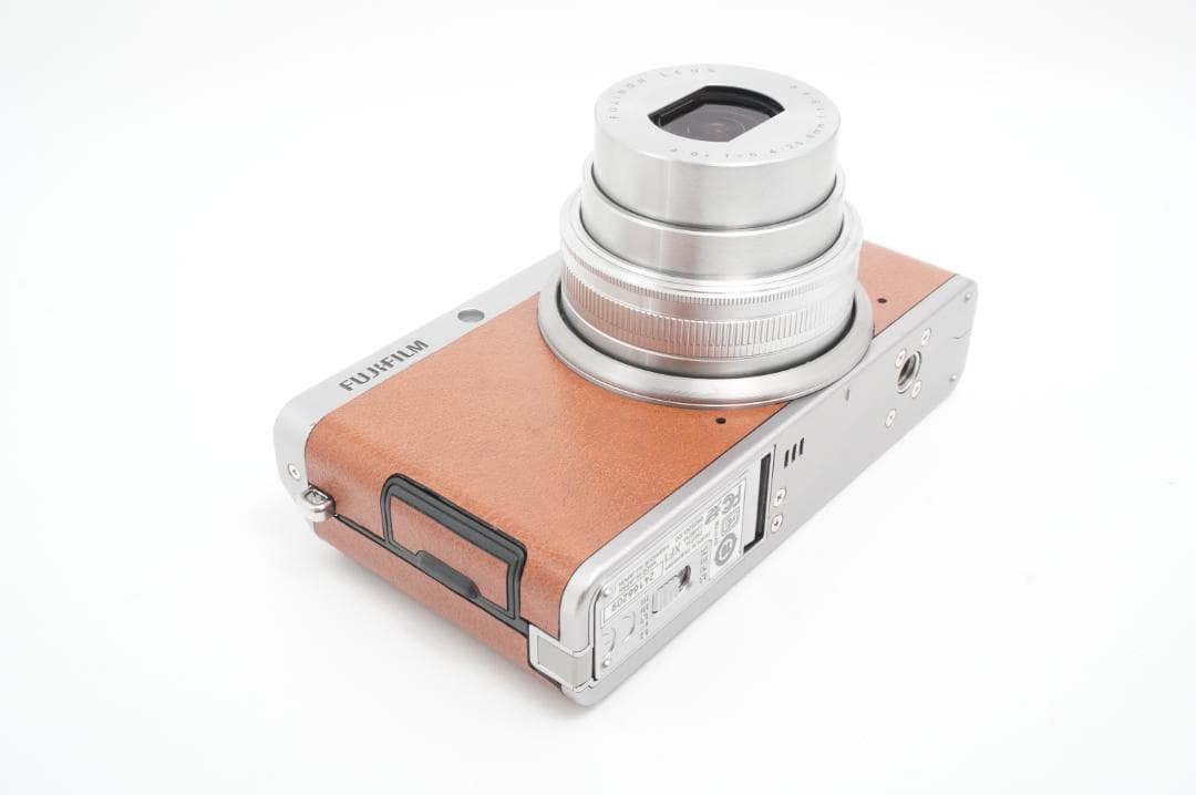 【美品】FUJIFILM XF1 ブラウン デジカメ 充電器 SDカードセット