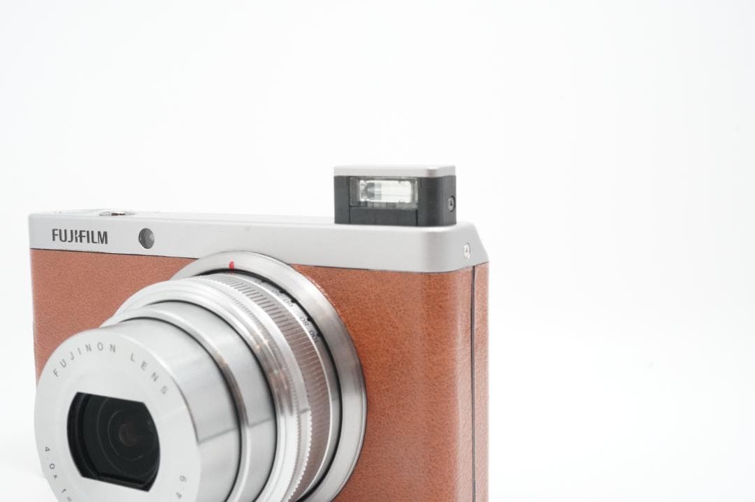 【美品】FUJIFILM XF1 ブラウン デジカメ 充電器 SDカードセット
